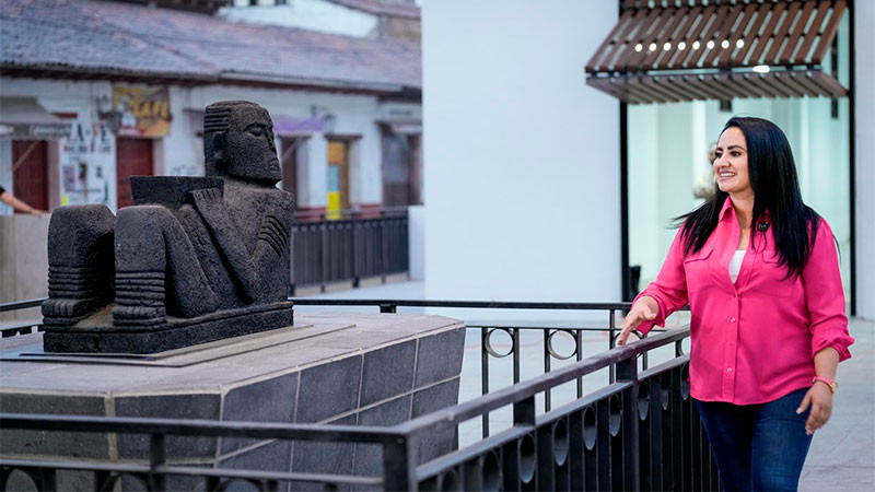  Nuevo Mercado de Pátzcuaro alberga réplica de Chac Mool: Gladyz Butanda 