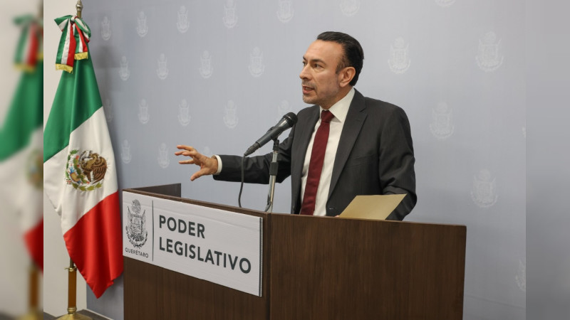 Urge regular la iniciativa preferente en Querétaro para evitar parálisis legislativa: Arturo Maximiliano 