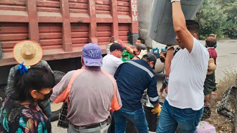 Sindicalizados del Ayuntamiento de Lázaro Cárdenas, Michoacán denuncian jornadas “inhumanas”