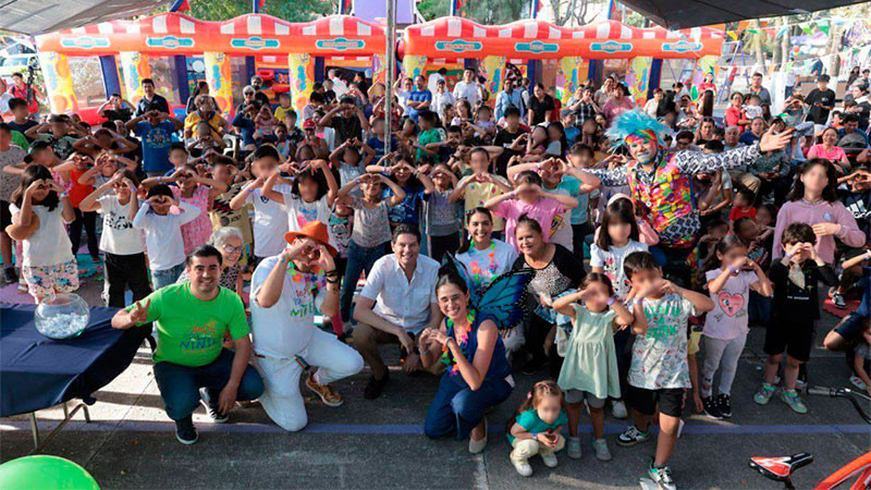  Con inflables gigantes, DIF Morelia celebra a las y los niños 