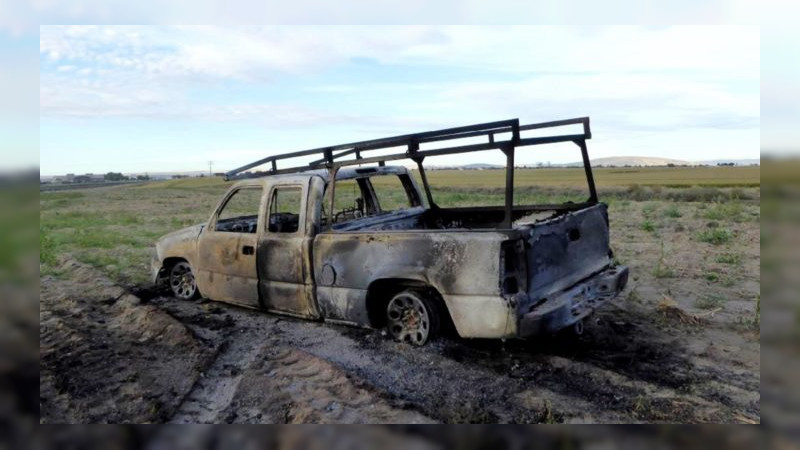 Queman camioneta con dos cuerpos en su interior en Cuitzeo, Michoacán: Suman cuatro calcinados el viernes 
