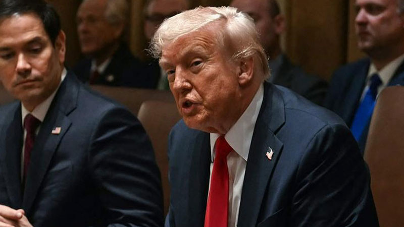 Trump aterriza en Roma para asistir al funeral del papa Francisco 