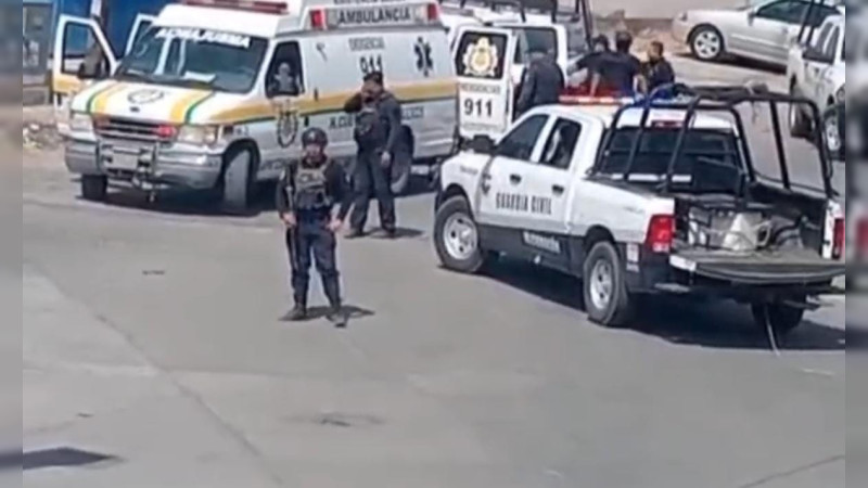 Baleado conocido ladrón de motos en persecución y balacera en inmediaciones de Bachilleres en Apatzingán 