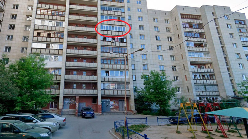 ¡Como de película! Mujer de la tercera edad cae desde un sexto piso y sobrevive en Rusia 