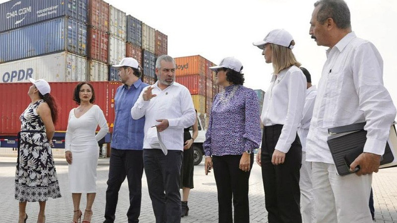 Aumentan inversiones privadas en el puerto de Lázaro Cárdenas: Bedolla 