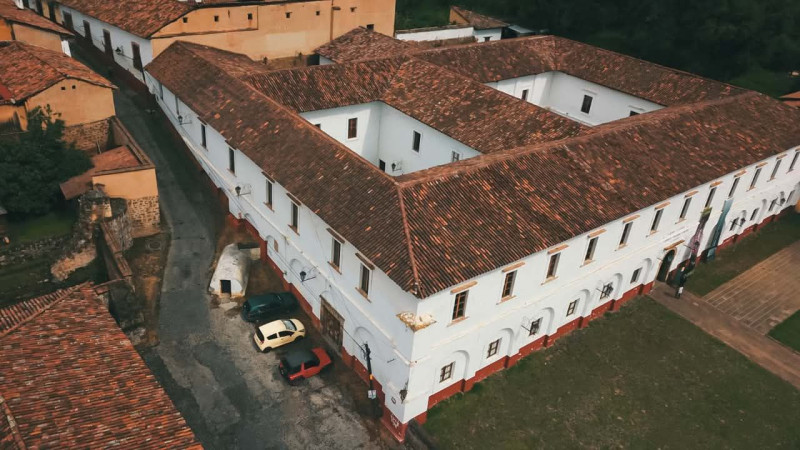 Haz una pausa y disfruta del arte del Antiguo Colegio Jesuita, en Pátzcuaro, Michoacán  