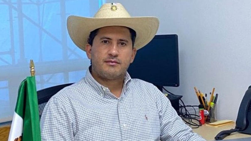 Carlos Manzo se posiciona frente a Raúl Morón luego de sillazo en Apatzingán 