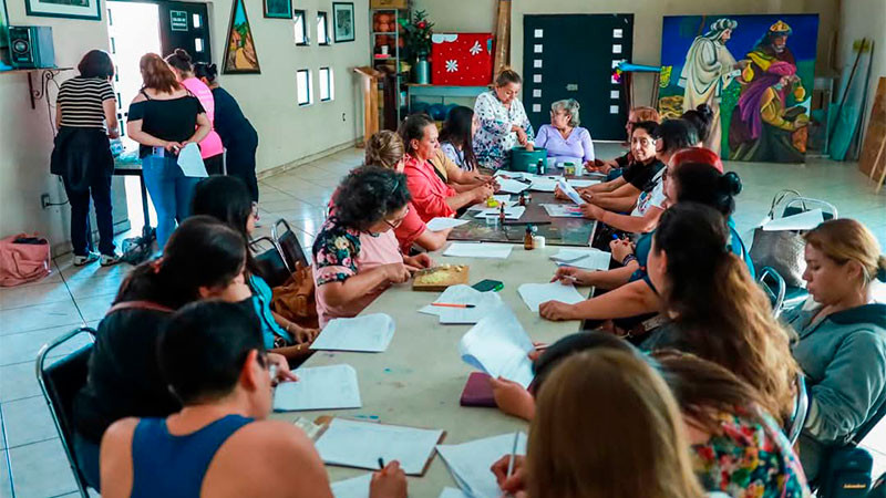 Con éxito se realiza taller de Medicina Integrativa para mujeres de Zacapu 