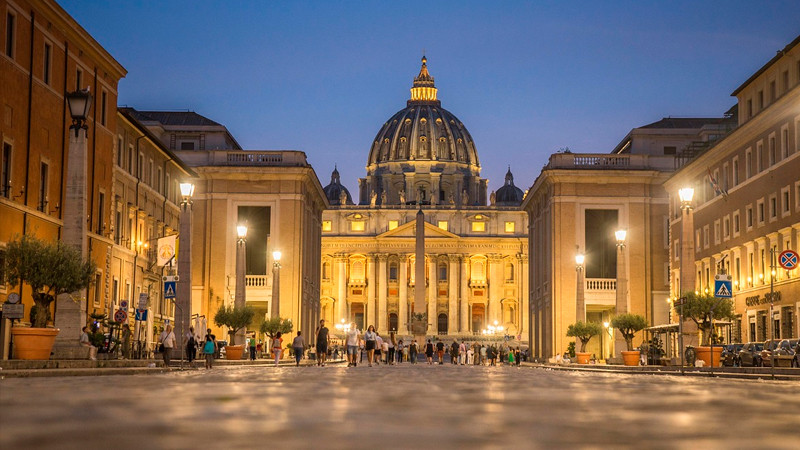 Cardenales vaticinan un cónclave corto de dos o tres días 