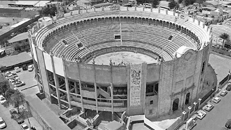 En riesgo de clausura festival del día 30 en la Monumental de Morelia 