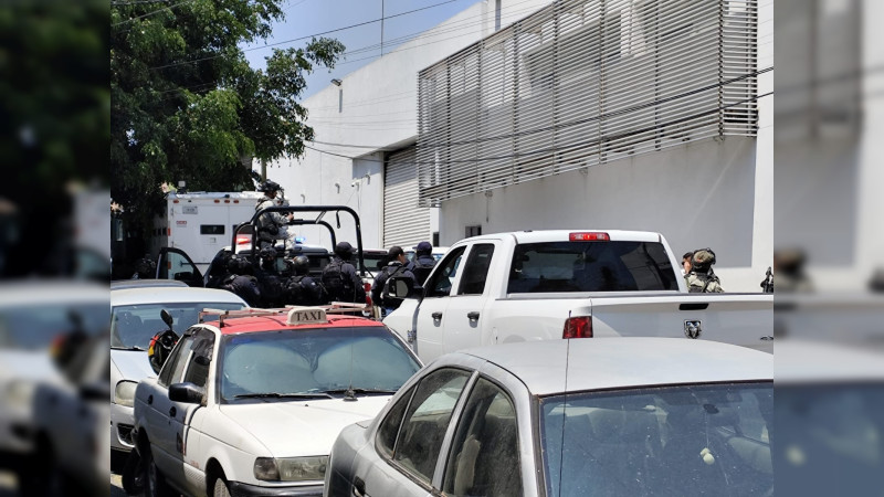 Capturan a toda una célula que aterrorizaba el Oriente de Michoacán: 17 detenidos con arsenal y lanzagranadas en Zinapécuaro 