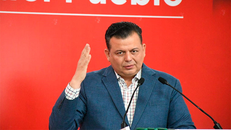 Crítica Memo Valencia a Morena priorizar conflictos internos a violencia en Michoacán 