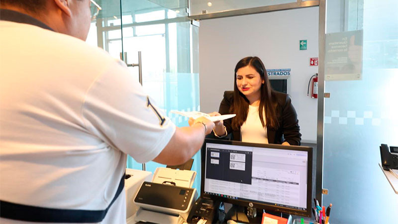 Busca Leonor Mejía incorporar la crianza positiva como eje transversal en la protección y garantía de los derechos de la niñez queretana 