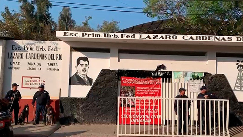 Con operativo de seguridad, retoma clases la primaria Lázaro Cárdenas del Río de Uruapan, Michoacán  