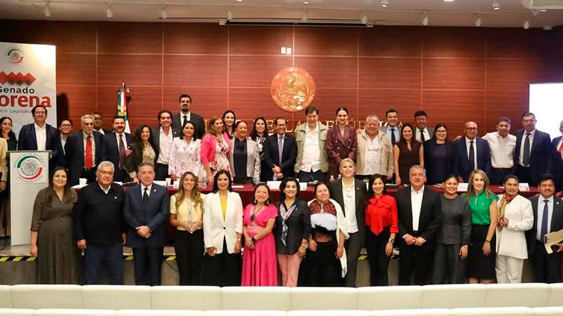 Celebra Araceli Saucedo construcción de planta de secado de leche en Michoacán 