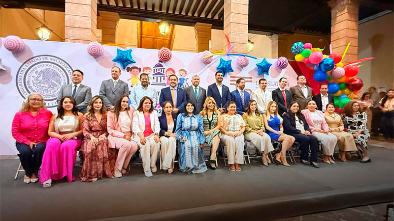 Convoca Adriana Campos a unir esfuerzos para que niñas y niños crezcan sanos y seguros 