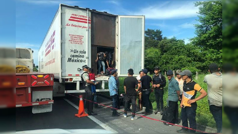 Dan 18 años de prisión a sujeto que transportaba a 189 migrantes, incluidos 114 menores, en Veracruz 