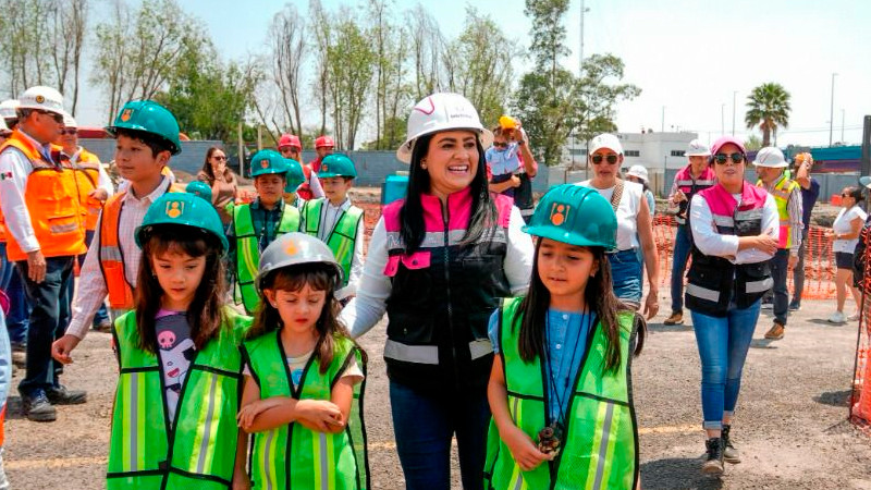 Supervisa Gladyz Butanda estación 1 del teleférico de Morelia con mini arquitectos e ingenieros 