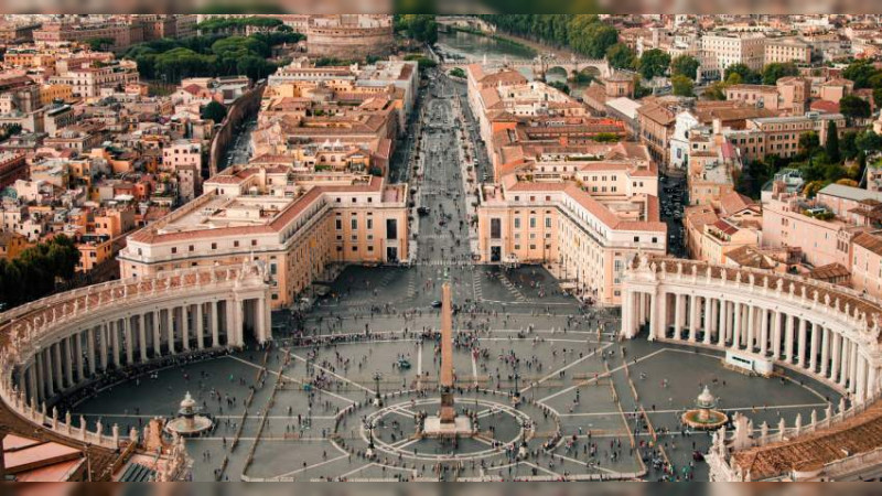 Crónicas del cónclave: colocan estufa, mesas y rampa para la próxima elección Papal   