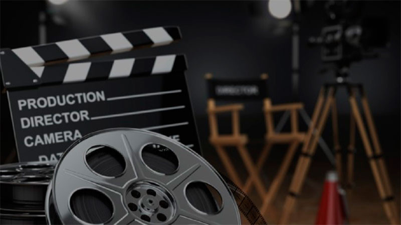 Anuncia Donald Trump aranceles del 100% a películas extranjeras