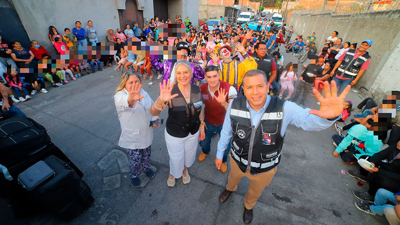 JC Barragán y Vero Zamudio celebran a miles de niñas y niños de Morelia 
