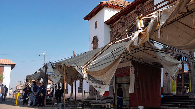 Inicia liberación de la Plaza Gertrudis Bocanegra en Pátzcuaro: Segob 