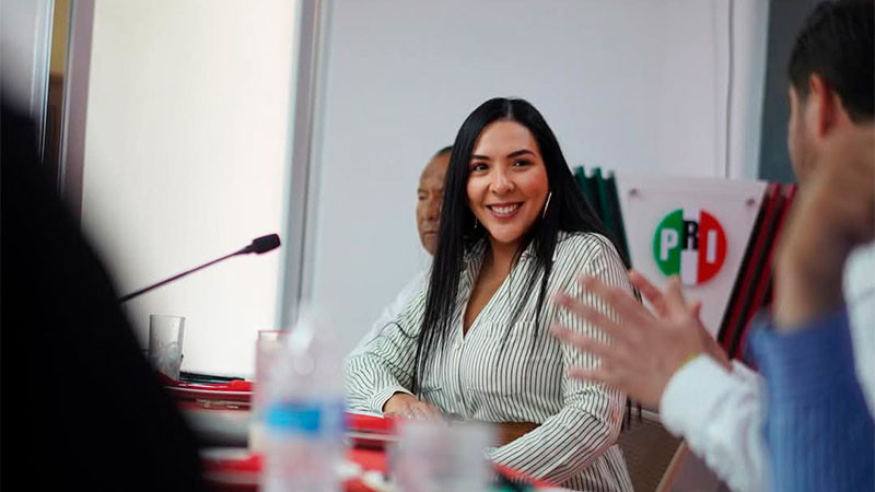 Adriana Campos Huirache reconoce trabajo de las y los alcaldes del PRI y se compromete apoyarlos en gestiones 