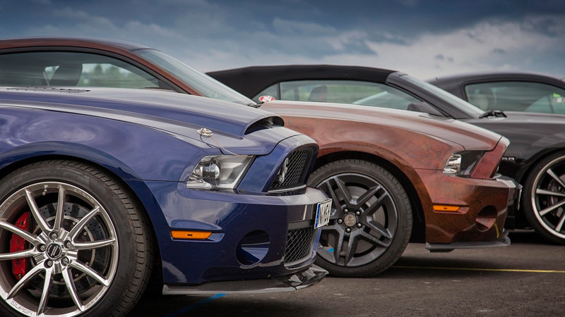 Precios de automóviles siguen subiendo en EEUU por aranceles de Trump 