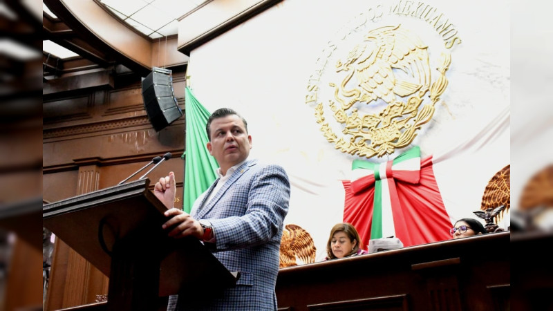 Propone Memo Valencia  el derecho a no morir violentamente en Michoacán