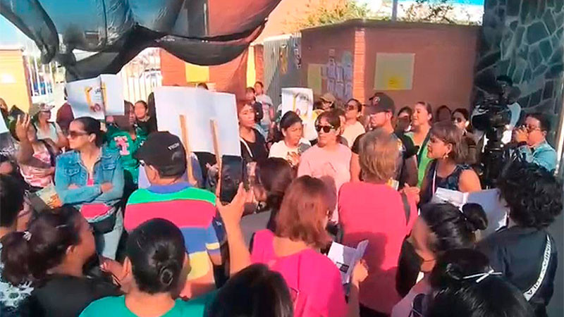 Atiende USEBEQ denuncia contra directora de escuela primaria Rogelio Garfias en Querétaro  