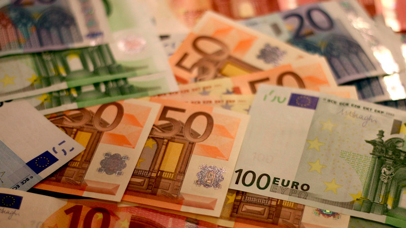 EEEUU mantendrá arancel del 10 por ciento a productos del Reino Unido, a pesar de acuerdo comercial 