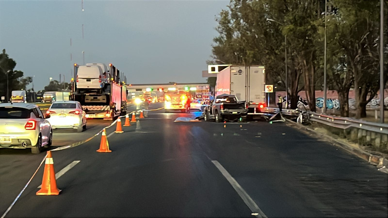 Dos muertos y un lesionado deja accidente sobre la carretera Celaya-Querétaro 