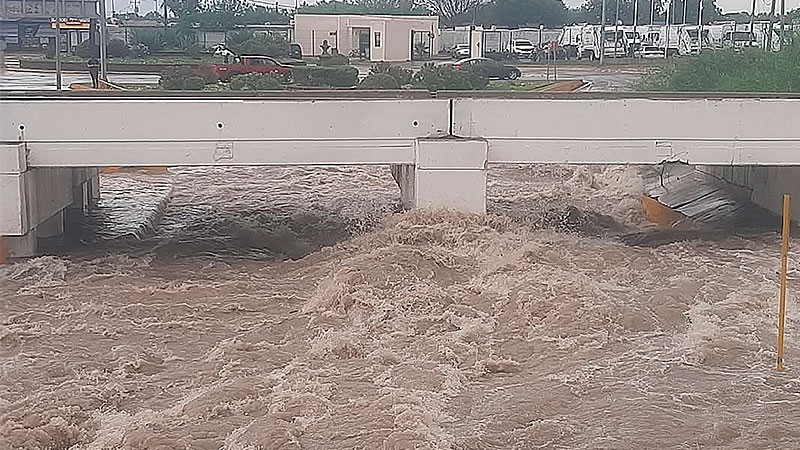 Fuerte tormenta deja inundaciones en Piedras Negras, Coahuila 