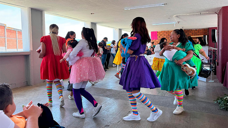  Reconoce DIF estatal calidad de estancias infantiles de penales de Michoacán 
