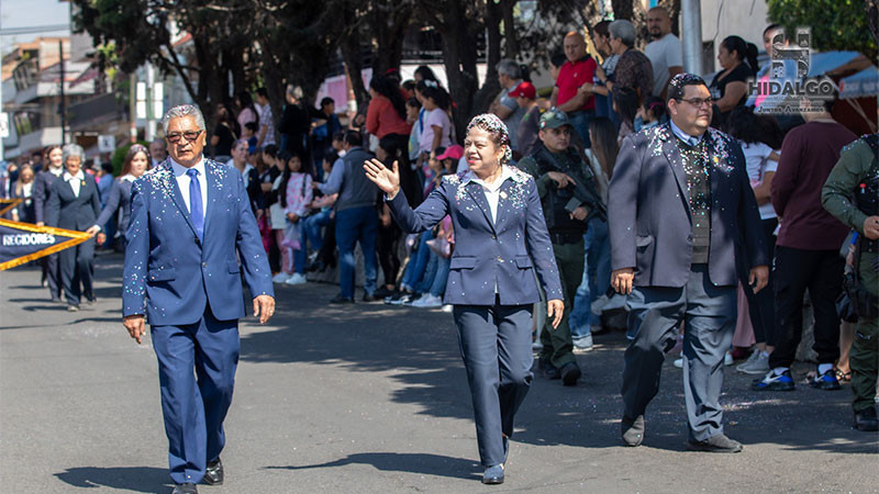 Realizan acto cívico y desfile conmemorativo por el CCLXXII Aniversario del Natalicio de Don Miguel Hidalgo y Costilla en Ciudad Hidalgo, Michoacán  