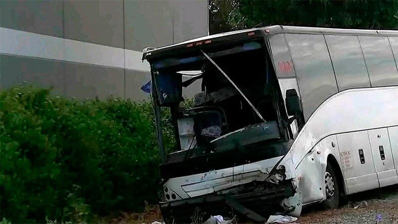 Fuerte accidente deja una persona fallecida y 32 heridos en Los Ángeles, California  