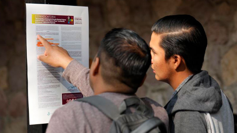 Inicia entrega de fichas para Escuelas Normales de Michoacán 