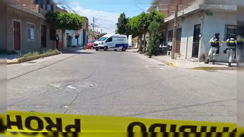 Tras persecución, detienen a dos presuntos responsables de ataque armado en tianguis de Celaya, Guanajuato