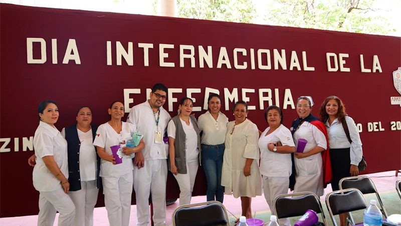 Fanny Arreola reconoce la labor de las y los enfermeros en su día 