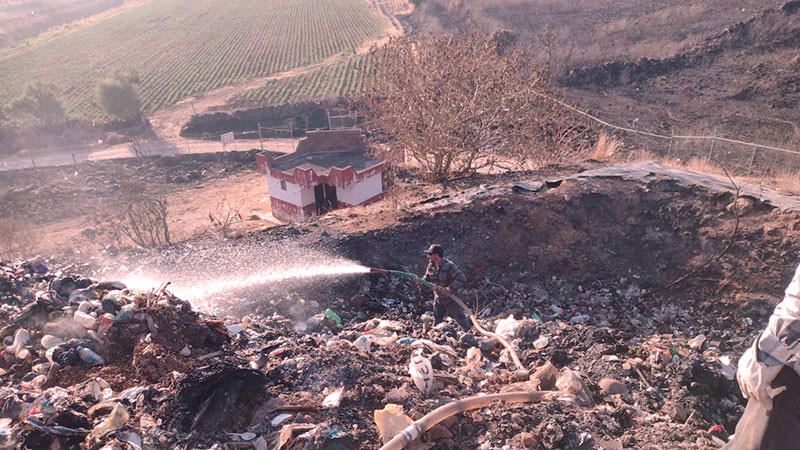 El Ayuntamiento de Morelos actúa con prontitud y eficacia ante incendio en el basurero municipal 
