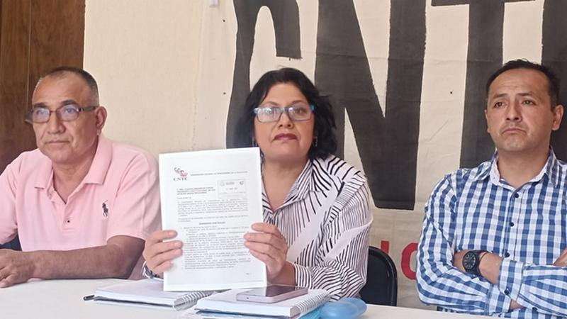 Pide CNTE a Raúl Morón que saque las manos del sindicato  