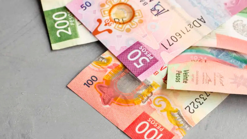 Peso mexicano se recupera frente al dólar; llega a 19.34 por unidad 