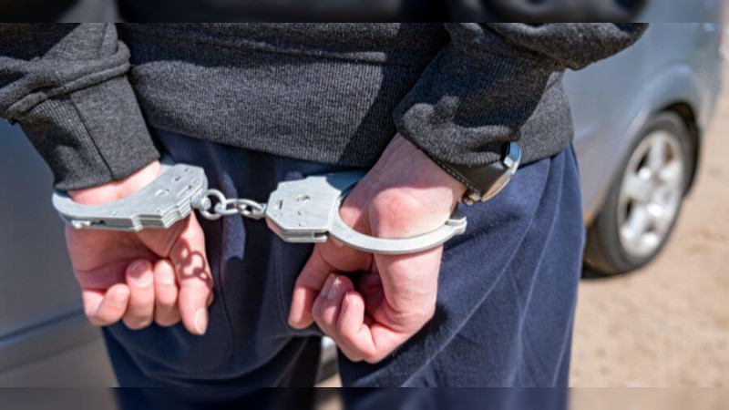 Detienen a familia de abusadores en Hidalgo, Michoacán: Madre y hermana permitieron a padrastro atacar a tres niñas; abuso, sin freno en municipios del Oriente 