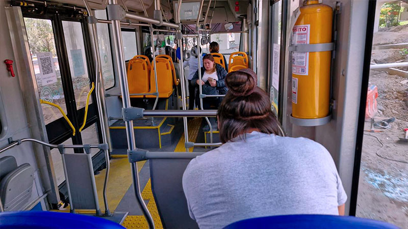 Hay violencia sexual hacia las mujeres en el transporte público de  Querétaro, acusan activistas 