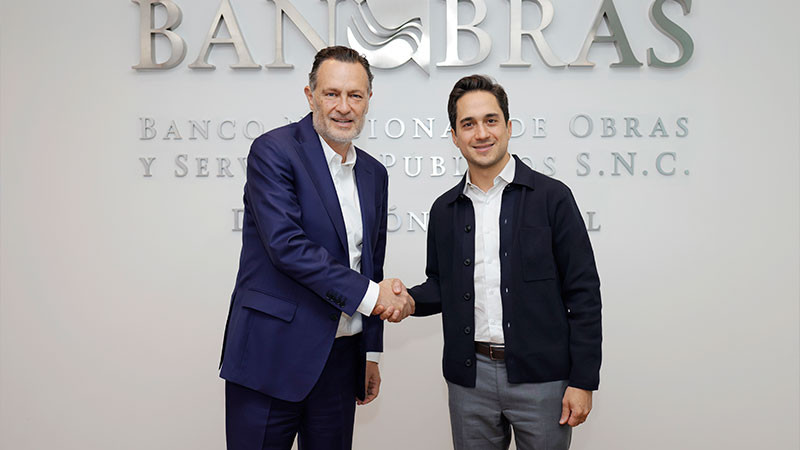 Presenta Mauricio Kuri carpeta de proyectos a titular de BANOBRAS 