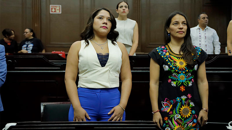 A fortalecer la educación en Michoacán y apoyar a los maestros en su noble labor convoca Xóchitl Ruiz 