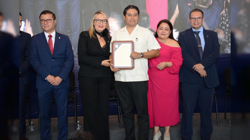 Trabajamos para seguir cumpliendo con las maestras y los maestros nicolaitas: Yarabí Ávila