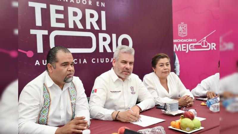 Lleva Bedolla audiencia pública a Puruándiro; atendió 196 peticiones ciudadanas