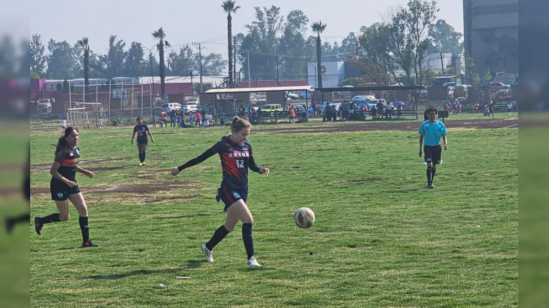 UMSNH gana por goleada en la Liga Municipal 