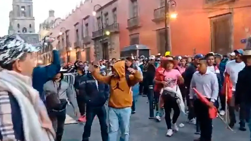 CNTE ofrece conferencia de prensa tras bloquear Palacio Nacional 